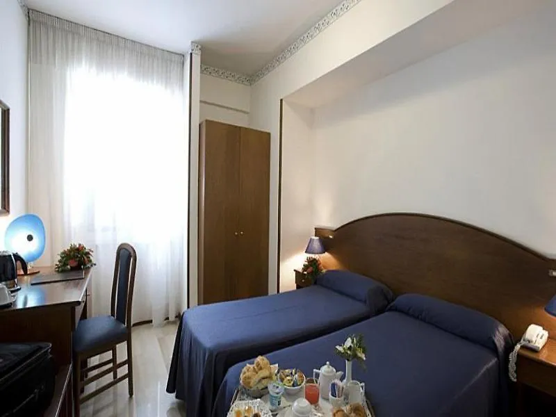 Hotel San Giorgio Неаполь