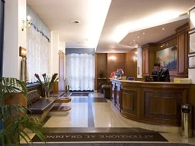 Hotel San Giorgio Νάπολη